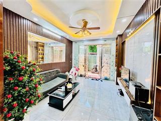 Bán nhà xuân la, 50m ra mặt phố, sáng thoáng, ô tô đỗ cửa, 39m2, 9.45 tỷ.