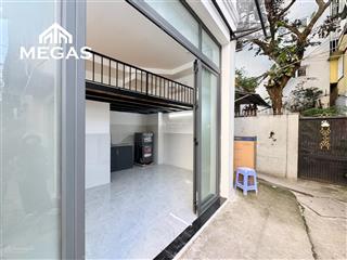 Kiot mặt bằng duplex mới 100% full nội thất, view ban công cực đẹp, ngay trung tâm q3