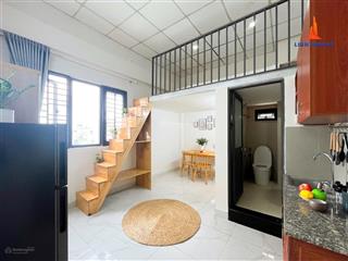 Cho thuê ngay căn duplex nội thất mới tinh  cửa sổ thoáng ở gần cầu 3/2