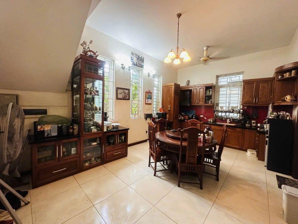 💥💥💥BIỆT THỰ ĐẲNG CẤP 223M2-ĐẦU TƯ-CHIA LÔ-HIẾM-RẺ THỜI THƯỢNG- VIEW HỒ SIÊU THOÁNG- MẶT TIỀN KHỦNG LONG -NỞ HẬU