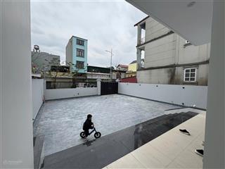 Chính chủ cho thuê nhà riêng sát đường lý thánh tông, có thể mở dịch vụ cafe, f&b. 12 triệu/ tháng