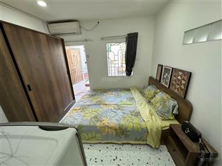 Trống sẵn phòng studio ban công nằm gần hồ con rùa (hình thật giá thật)