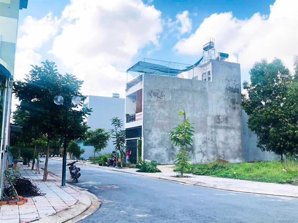 Chủ ngộp bán lô đất dt 108m2 chỉ 1tỷ268tr cách sân bay long thành 4km ngay trung tâm long thành shr