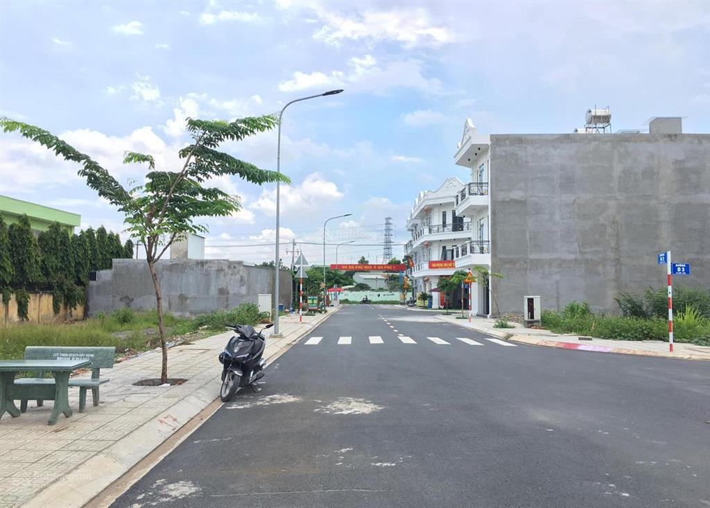 Siêu phẩm đất mặt tiền cách sân bay long thành 4km  ngay trung tâm long thành sổ sẵn