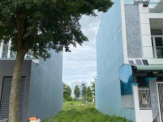 Siêu phẩm đất mặt tiền cách sân bay long thành 4km  ngay trung tâm long thành chỉ 1tỷ3  sổ sẵn