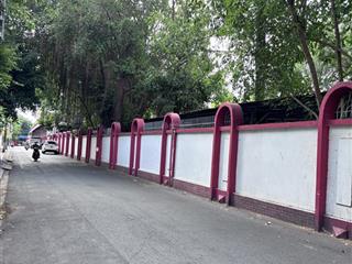 Góc 2mt đường số 10  bình phú 1, 17x25m 1 trệt 2 lầu ngay công viên bp