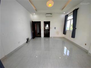 Biệt thự mtnb bình phú  đường số 44, 8x16m 1 hầm 1 trệt 1 lầu gần chợ