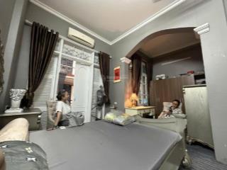 Ô tô tránh  trung tâm phố  kinh doanh đỉnh  phố ẩm thực sinh viên