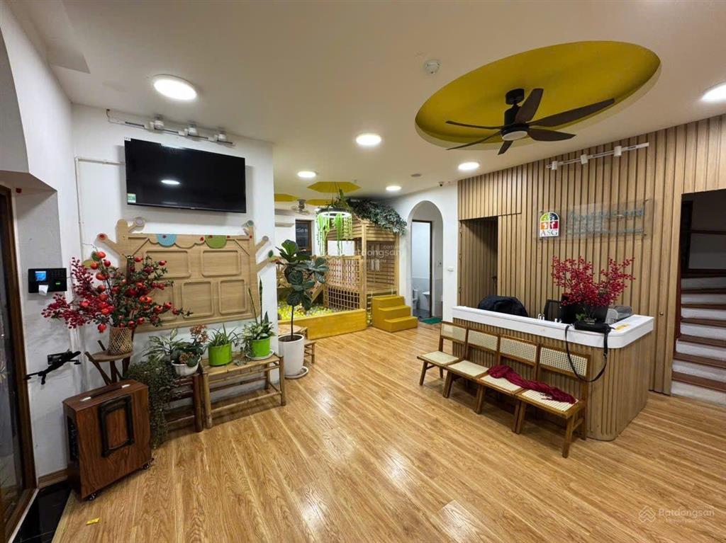Bán nhà xa la 50m2 x 5 tầng, mt 8m, 8.9 tỷ cực thoáng mặt tiền rộng gần ô tô trung tâm hđ