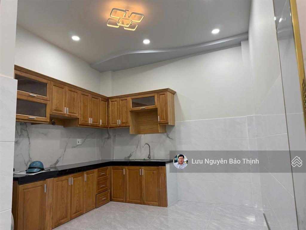 Bán nhà mới ở liền gần chợ tân bình, p10, qtb , giá 7.7 tỷ tl