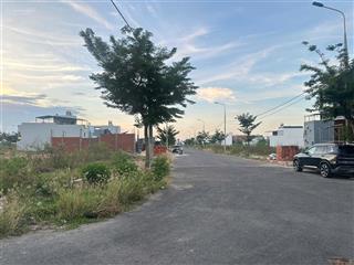 Chỉ 8,2 tỷ! bán lô góc ngã 4 đẹp, đường 10.5m và 7.5m, khu nam hoà xuân, ngũ hành sơn