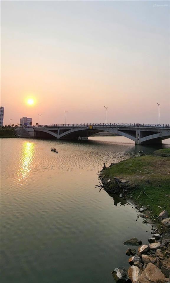 Bán lô đất đẹp đường thép mới đối diện công viên, ngay bãi tắm tân trà