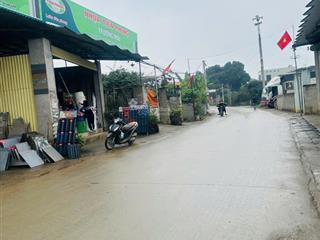 Cần bán hoa hậu mặt đường liên xã