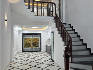 Tứ hiệp  thanh trì nhà đẹp mới koong  tiện ích ngập tràn 50m2 xây 5tầng. chỉ 20m ra đường nguyễn