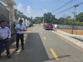 Thúy có lô đất giá f0 ngay trung tâm hòa lạc muốn chia sẻ cùng anh/chị