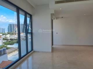 Bán căn hộ 3pn the marq  thang máy riêng. nhà mới 100% chưa sử dụng. thanh toán 30% nhận nhà