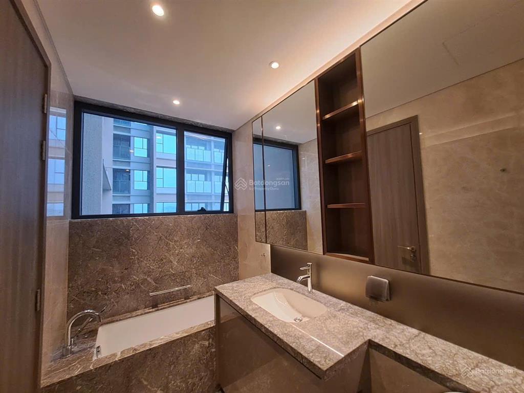 Cho thuê căn hộ quận 1  the marq, 3pn  50tr/th