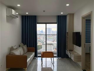 Bán căn 2 ngủ hướng ban công đông view bể bơi tầng trung siêu đẹp