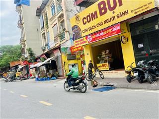 Bán đất tặng nhà ái mộ  mặt ngõ thẳng tắp 3 bước ra mặt phố  khu dân trí cao  giá đầu tư