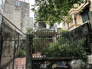 Bán đất tặng nhà 3 tầng ngọc thuỵ  mặt phố  mặt tiền rộng vuông vắn