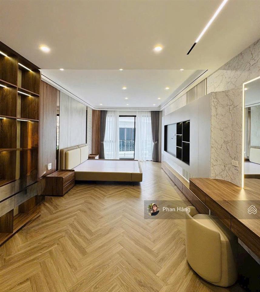 Bán nhà ái mộ  ngõ oto thông  phân lô hiếm nhà bán  khu dân trí cao