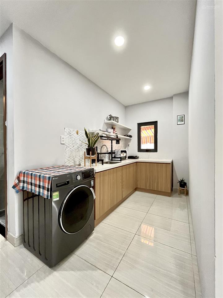 Căn hộ 1 ngủ bancol đinh công tráng gần chợ tân định, công viên lê văn tám, horizon tower quận 1