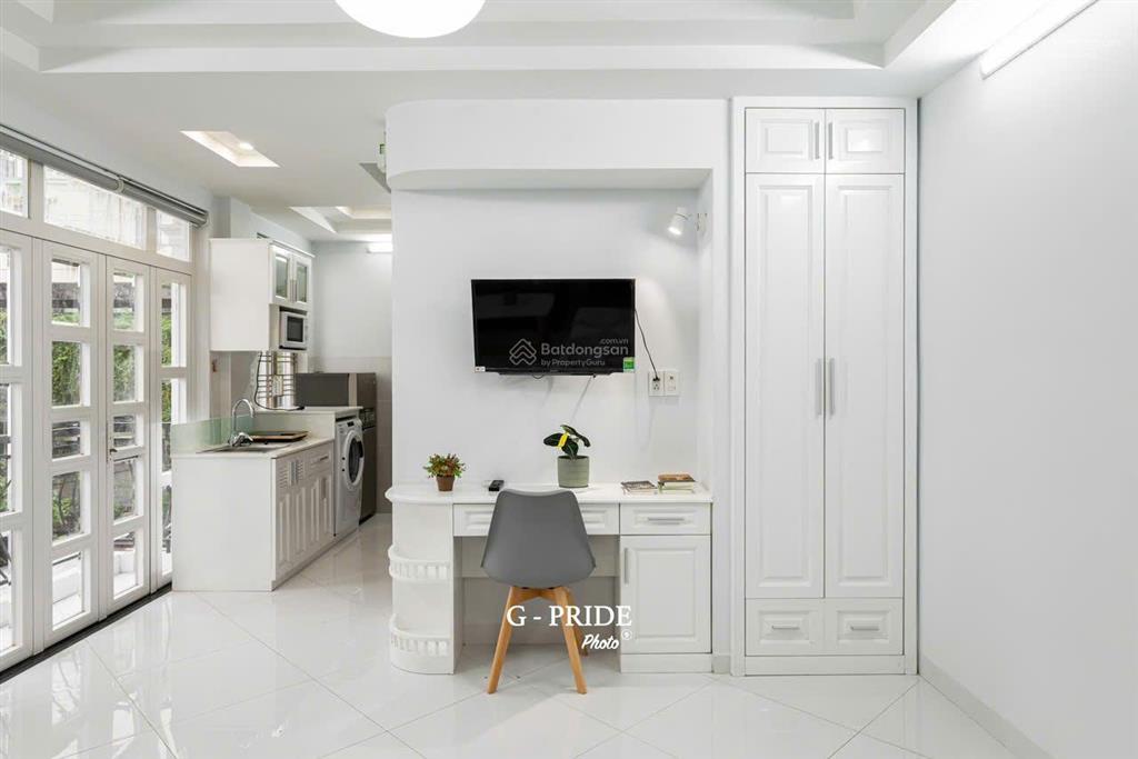 Studio 45m2 trung tâm quận 1 bancony giặt riêng, view đẹp, ngay công viên tao đàn, vincom đồng khởi