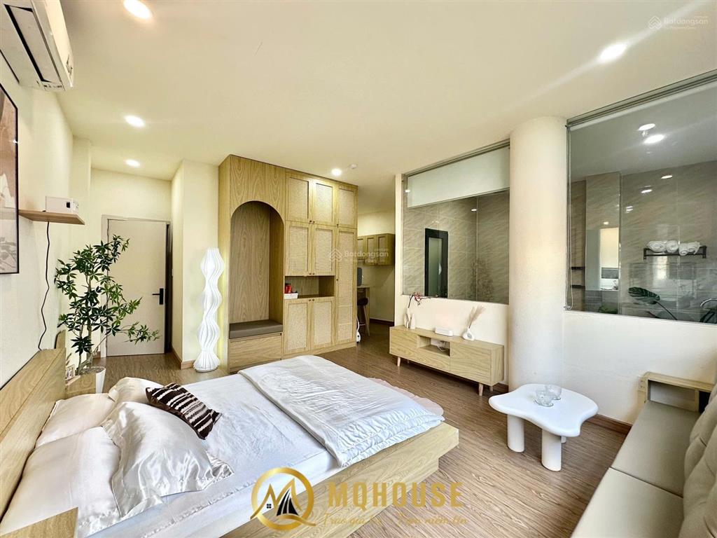 Căn hộ 1pn cao cấp + balcony đường đinh tiên hoàng gần công viên lê văn tám, chợ tân định quận 1