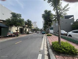 Loanh quanh 5tỷ  dt 52m2  mảnh đất mặt tiền rộng, sổ đỏ nở hậu, ngõ nông, tương lai sáng