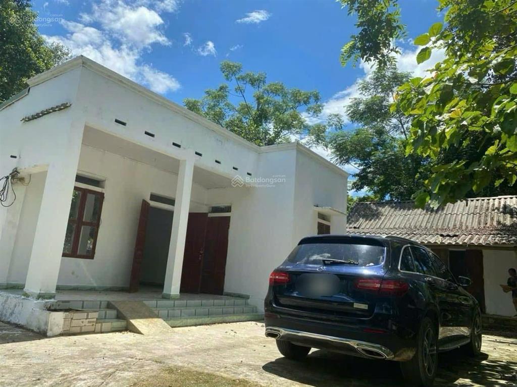 Bán lô đất 3.050m2 (2.000m2 thổ cư) gần suối view núi có nhà tạm giá nhỉnh 3 tỷ