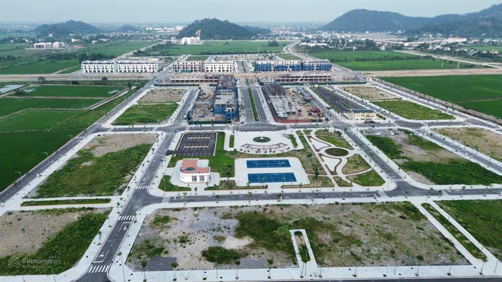 Vốn chỉ 2,2 tỉ sở hữu 100m2 xây 4 tầng shophouse mặt đường 30m tại tân thanh elite city hà nam