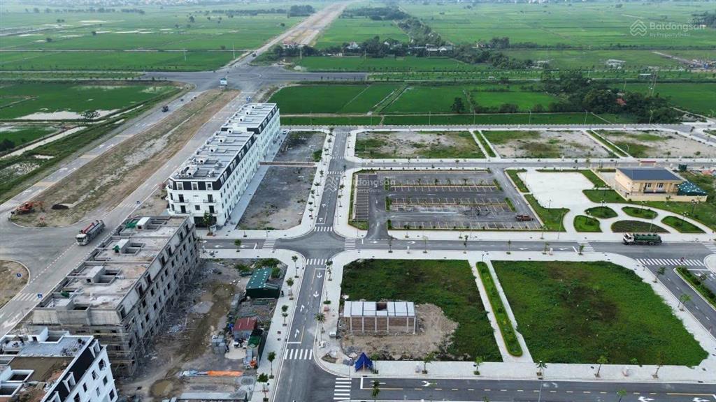 Vốn chỉ 2,2 tỉ sở hữu 100m2 xây 4 tầng shophouse mặt đường 30m tại tân thanh elite city hà nam