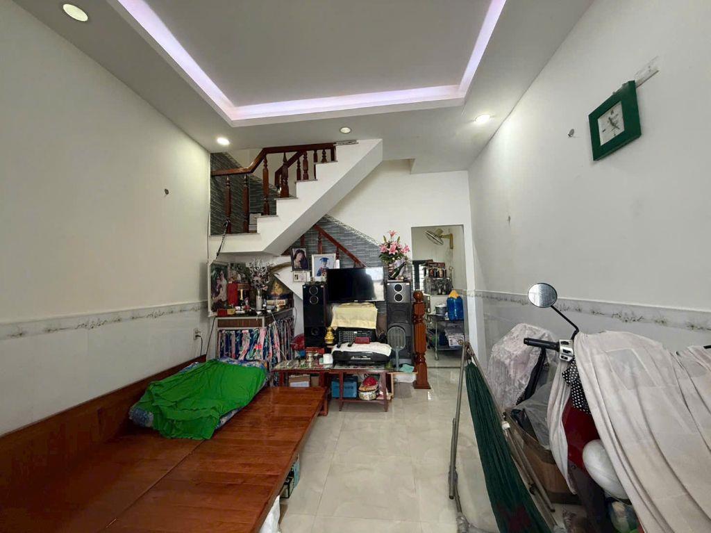 Bán nhà 2 tầng hẻm Phước Hải - Nha Trang cách đường B7 chỉ 50m  