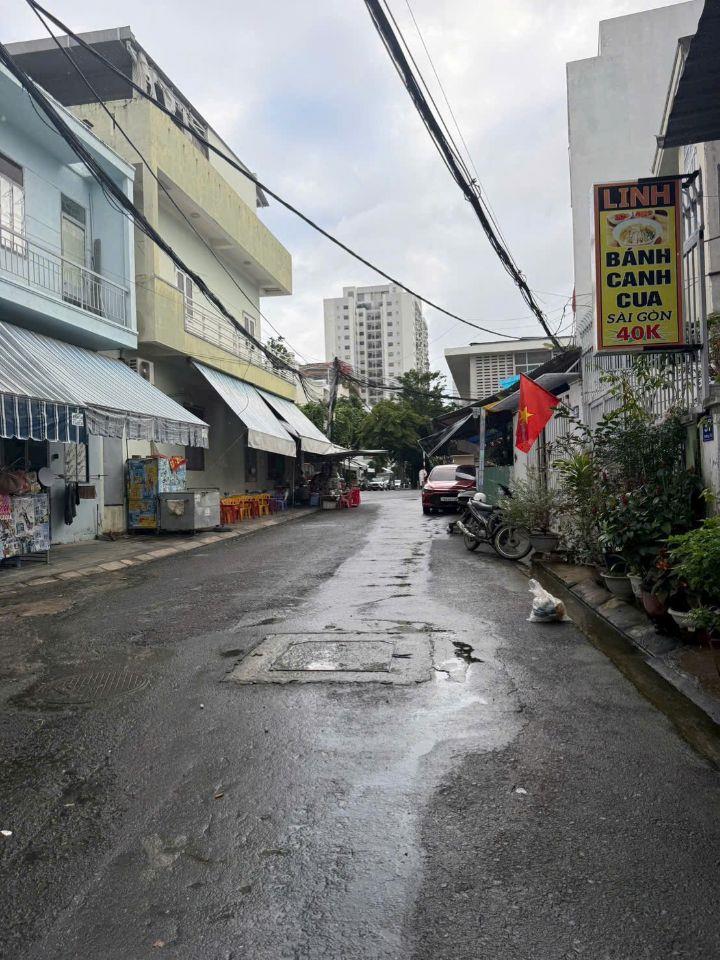 Bán nhà 2 tầng hẻm Phước Hải - Nha Trang cách đường B7 chỉ 50m  