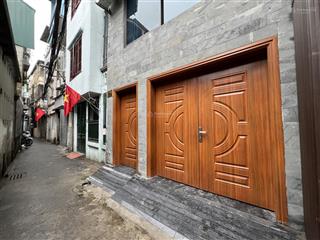 Tứ liên tây hồ 47m2 8tầng thang máy vừa ở và kd 8 phòng thông sàn gần phố và hồ tây