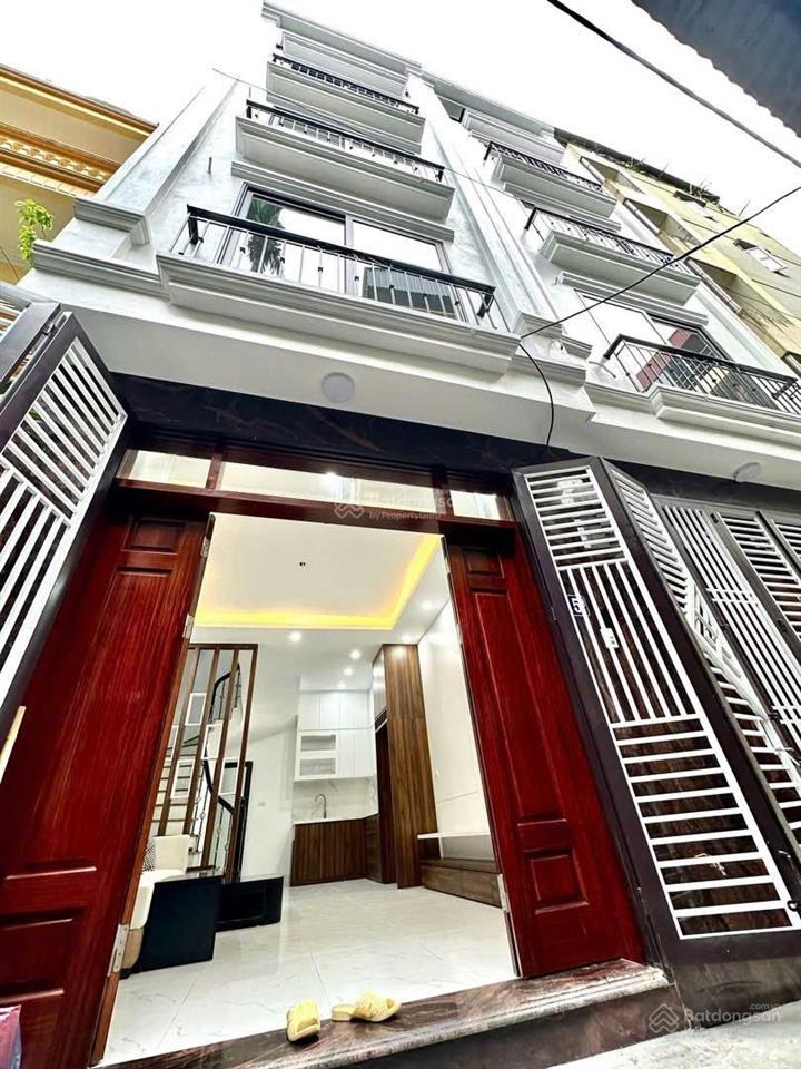 Bán nhà ngõ 38 xuân la 5 tầng 3pn đủ nội thất ở ngay, 20m ra ô ô, gần trương, chợ, khu vực sầm uất