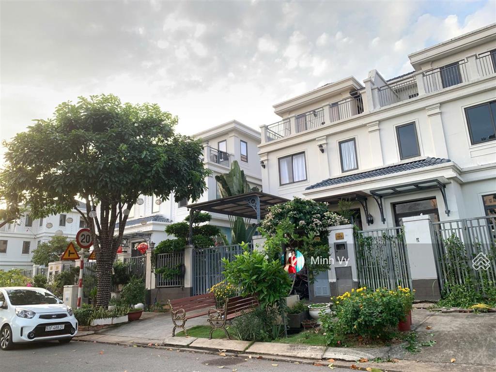 Duy nhất 1 căn biệt thự sông hoàn thiện đẹp lakeview city bán giá 35 tỷ