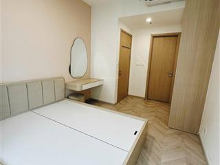 Bán 2pn 74m2 căn góc masteri centre ponit full nội thất giá 4,450 bao hết