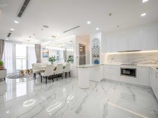 Chủ bán horizon tower, trần quang khải, quận 1, dt 122m2, 3pn, sổ giá 8 tỉ.  0902 500 ***