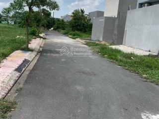 Cần bán gấp! đất ngay cảng quốc tế long an, giá 390 triệu/ 100m2 trong kdc, sổ riêng, đường ô tô