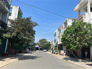 Chính chủ ngộp bank cần bán gấp nền 90m2 chỉ 690tr tại phước lợi, bến lức, long an có shr, full thổ