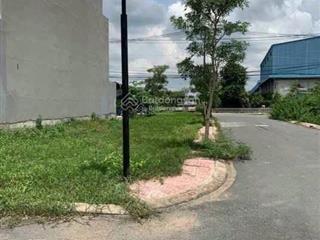 Chính chủ gửi bán ngộp lô đất ngay ngã tư xà đôi giá 550 triệu/109m2 đã lên thổ cư, đường 6m thông