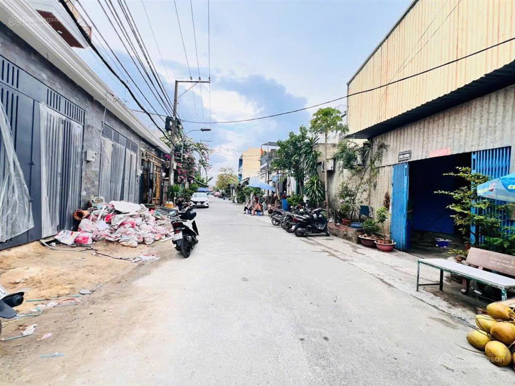 Chính chủ bán ngộp nhà xưởng 339m2 đất cln đường lắng le bầu cò giá 1 tỷ 390 triệu bao giấy tờ