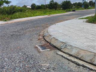 Ngộp quá anh chị ơi ! đất kdc tân đô giá chỉ 590 triệu/ 114m2 thổ cư ngang 6m vỉa hè, sổ riêng