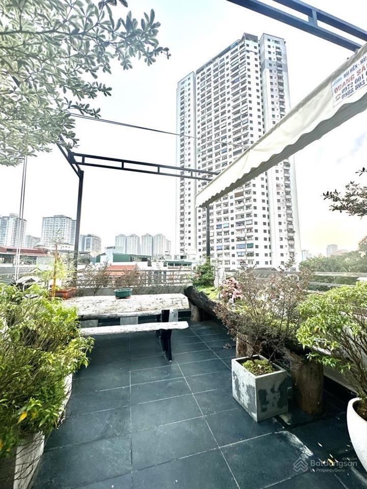 Chính chủ bán nhà 5 tầng tự xây kiên cố , diện tích 50m2 , ô tô đỗ cửa ngày đêm .