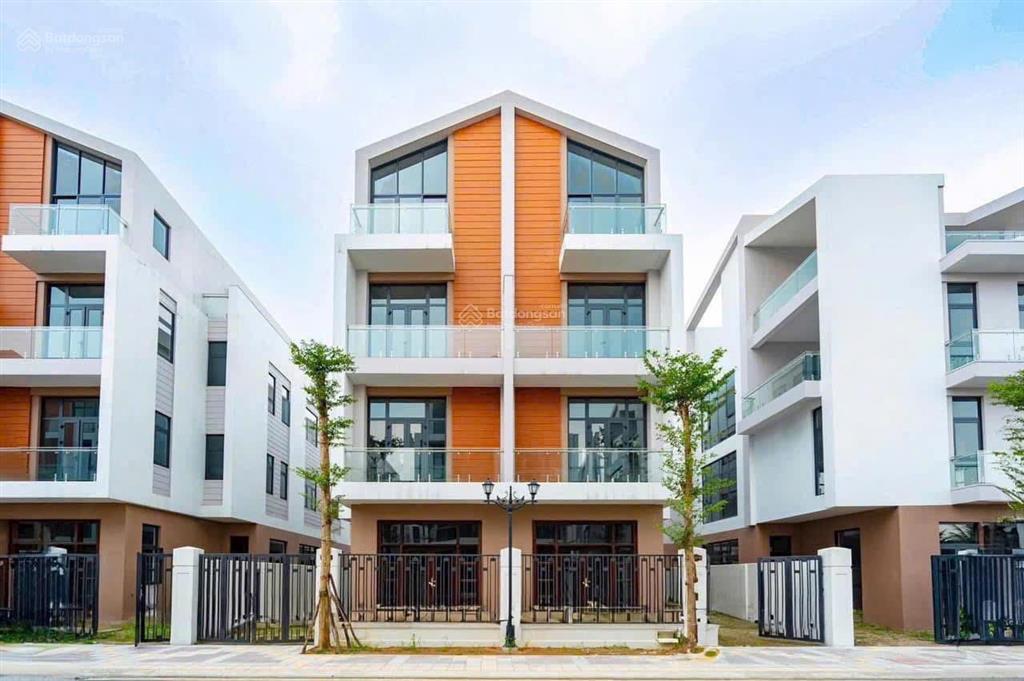 5,5 tỷ sở hữu biệt thự tứ lập phân khu ánh dương, vin ocp3, cạnh công viên 12,3ha, đầy đủ tiện ích