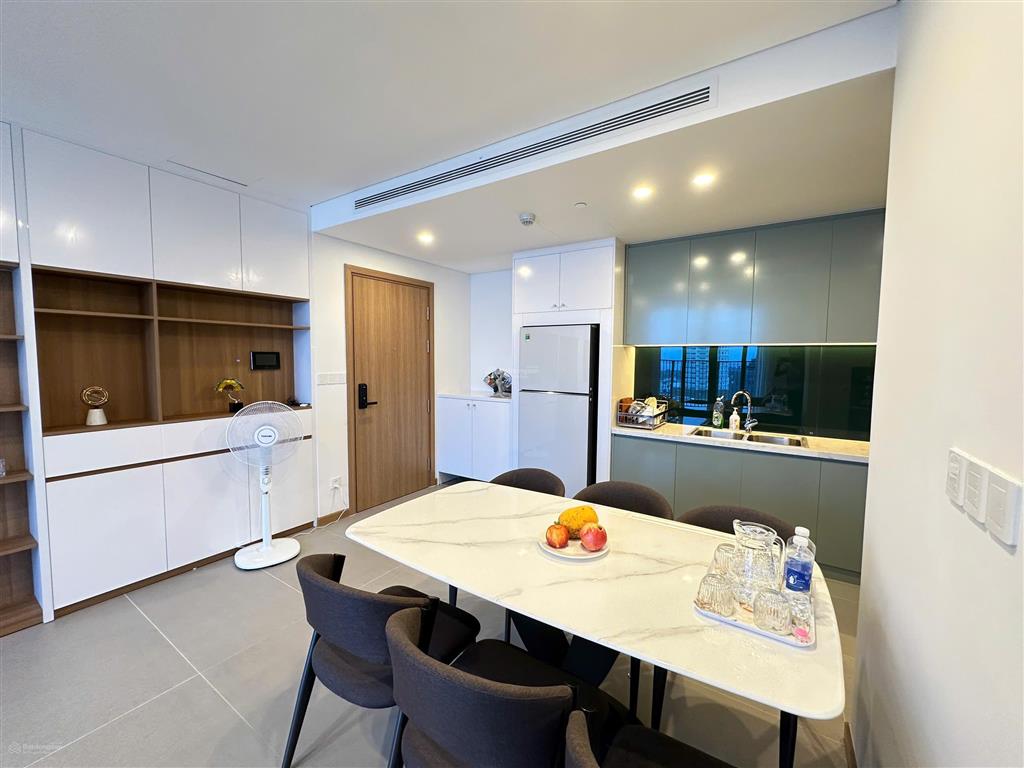 Chính chủ cần cho thuê căn hộ dát vàng sam towers full nội thất, căn view đẹp
