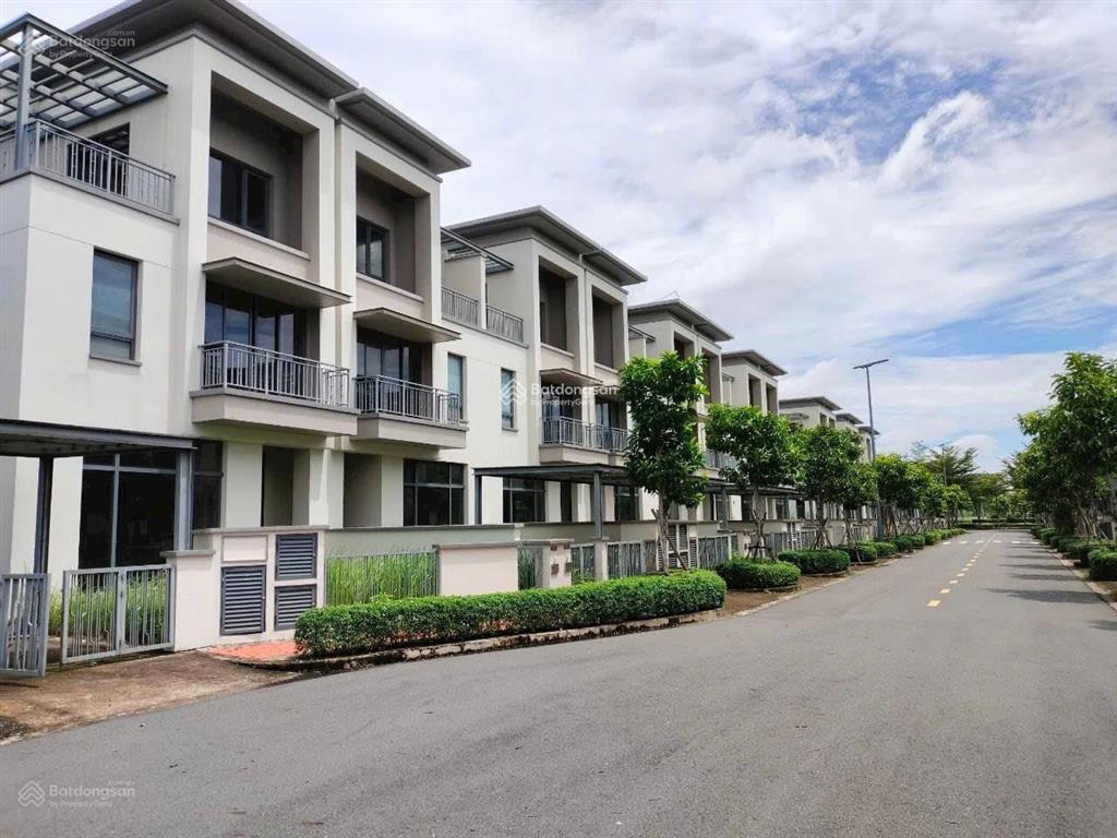 Chính chủ bán nhà phố swan park, dt 107m2 tôn đức thắng, nhơn trạch, giá bán full 5 tỷ