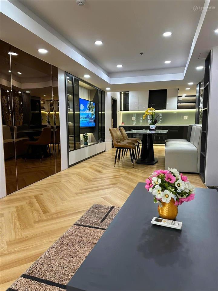 Cho thuê căn hộ the monarchy 2 pn, giá chỉ 17 triệu/tháng full nội thất cao cấp