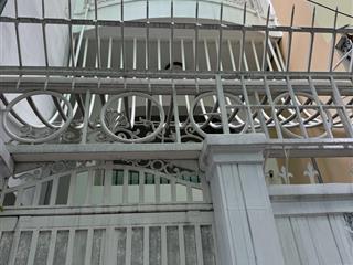 Cực hiếm #chỉ5tỷ5 quận 10 vị trí trung tâm ngang 3m dài 14m,1 trệt2 lầu đủ công năng,oto đến cửa.